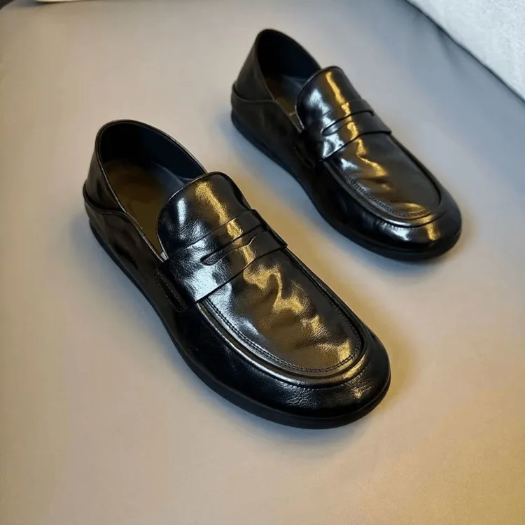 黑色休闲皮鞋男款爆款2025新款男士鞋子一脚蹬男鞋开车软底豆豆鞋