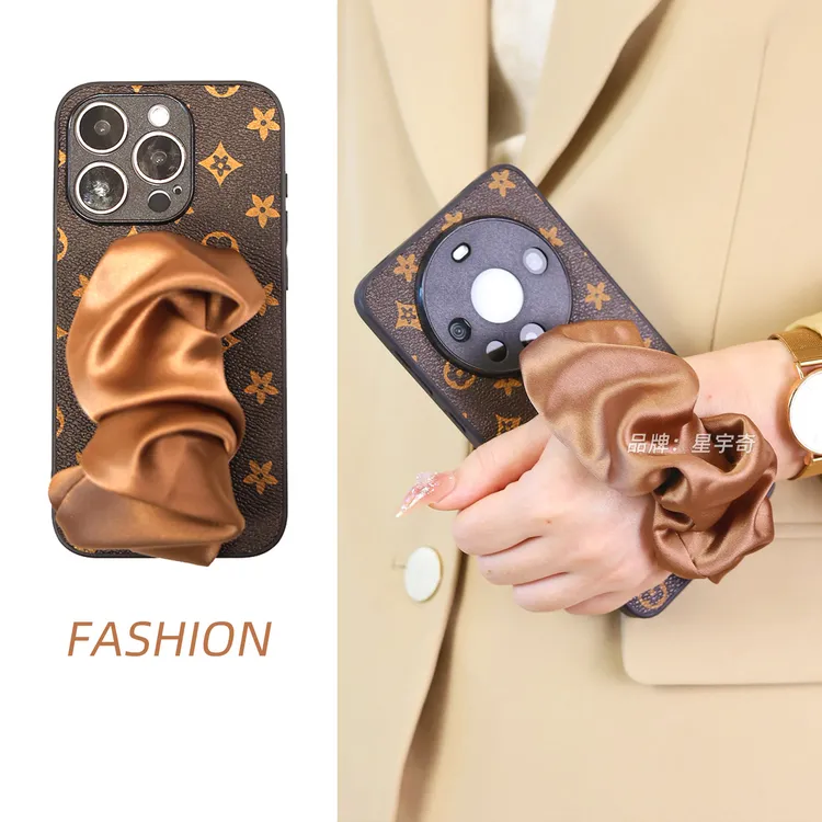 适用【苹果/华为/oppo/vivo荣耀】高档皮质手机壳弹力丝巾腕带女款