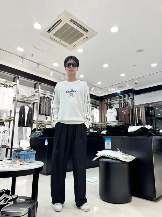 韩派2025新款男士Logo轻奢欧货名品潮流时尚高级纯棉打底衫