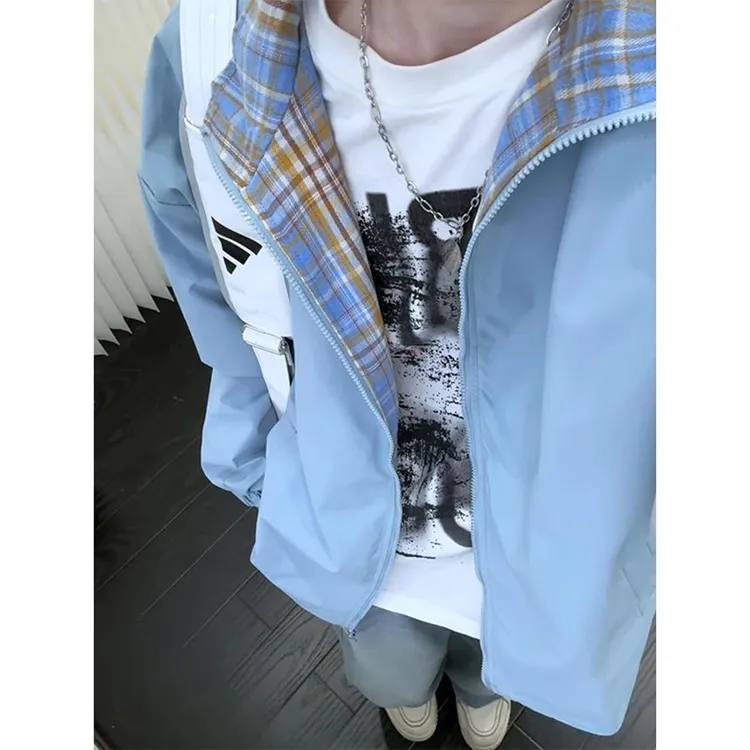 浅蓝色美式格子拼接外套男款秋季设计感翻领飞行员夹克情侣棒球服