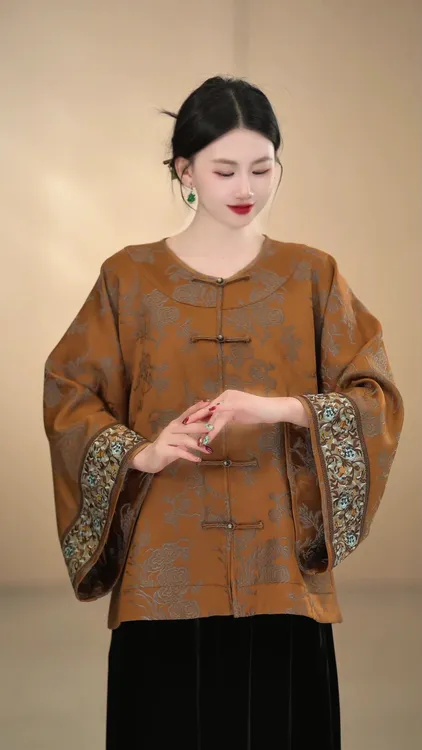 「小酌」新中式秋冬款时尚国风气质百搭上衣提花外套复古圆领长袖