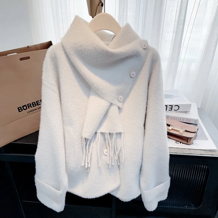 202新款时尚宽松粉色搭配围巾设计感长袖毛针织开衫女秋绝美上衣