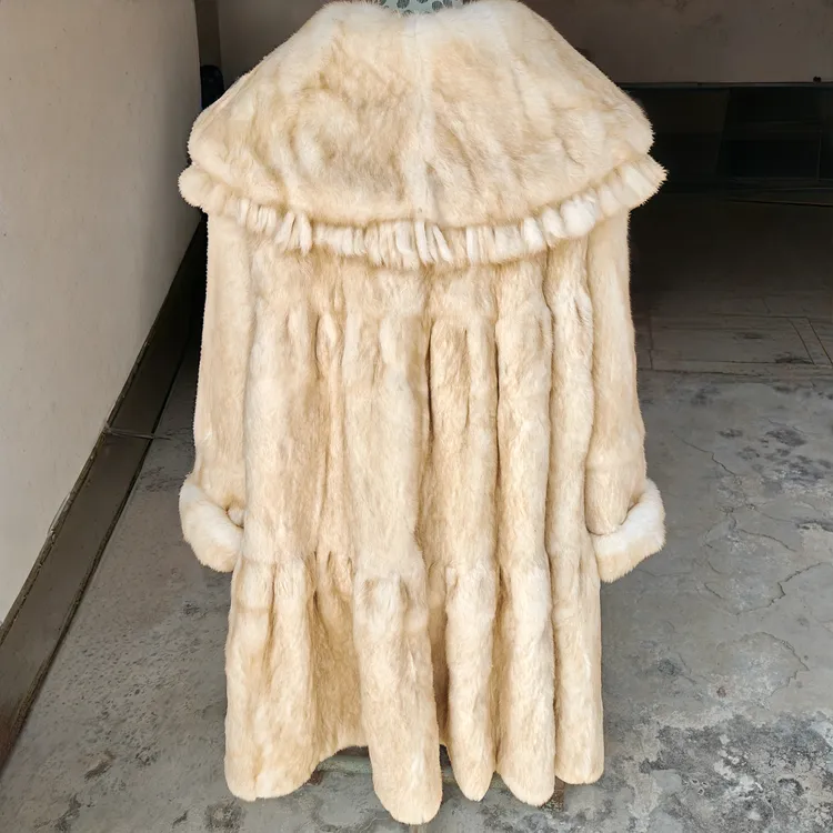 娃娃领复古港风冬季长款厚款皮衣女装设计师时尚秋冬