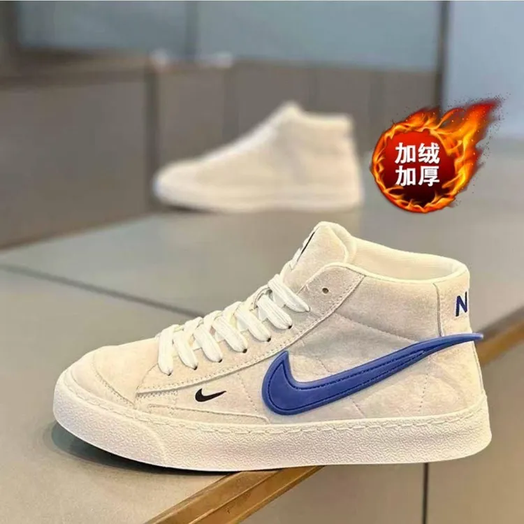 高帮男士板鞋2025秋冬季新款皮面厚底轻便舒适纯色百搭时尚休闲鞋