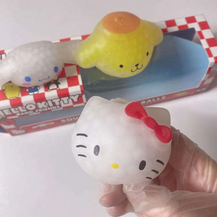 解压Kitty布丁玉桂狗捏捏乐爆珠盒装