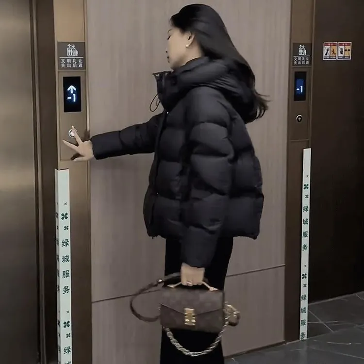 软糯泡芙感短款连帽保暖棉服女冬季新款宽松显瘦小个子加厚面包服