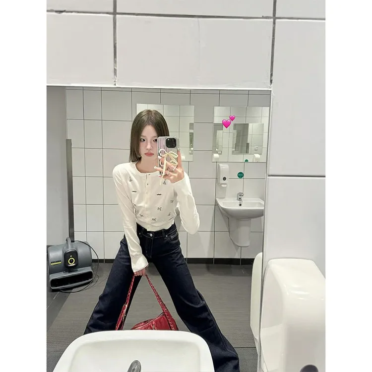 刺绣小狗短款白色毛衣针织开衫女春秋季新款修身内搭小上衣打底衫