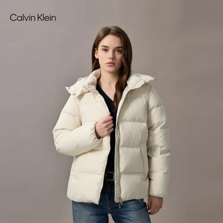 【防风防泼水】CK Jeans25秋冬新女轻暖90绒户外可卸帽泡芙羽绒服