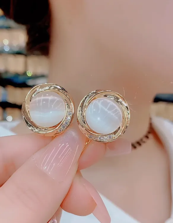 铜合金合成锆石耳饰 9874时尚个性精致百搭轻奢耳钉耳环