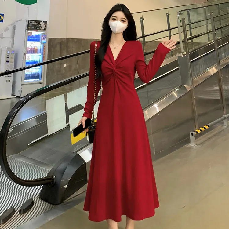 大码女装2024春季新款韩版胖mm高腰气质中长款连衣裙打底A字裙潮