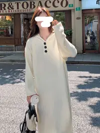 韩系松弛感休闲慵懒连帽纽扣长款毛衣裙秋冬女宽松针织连衣裙内搭