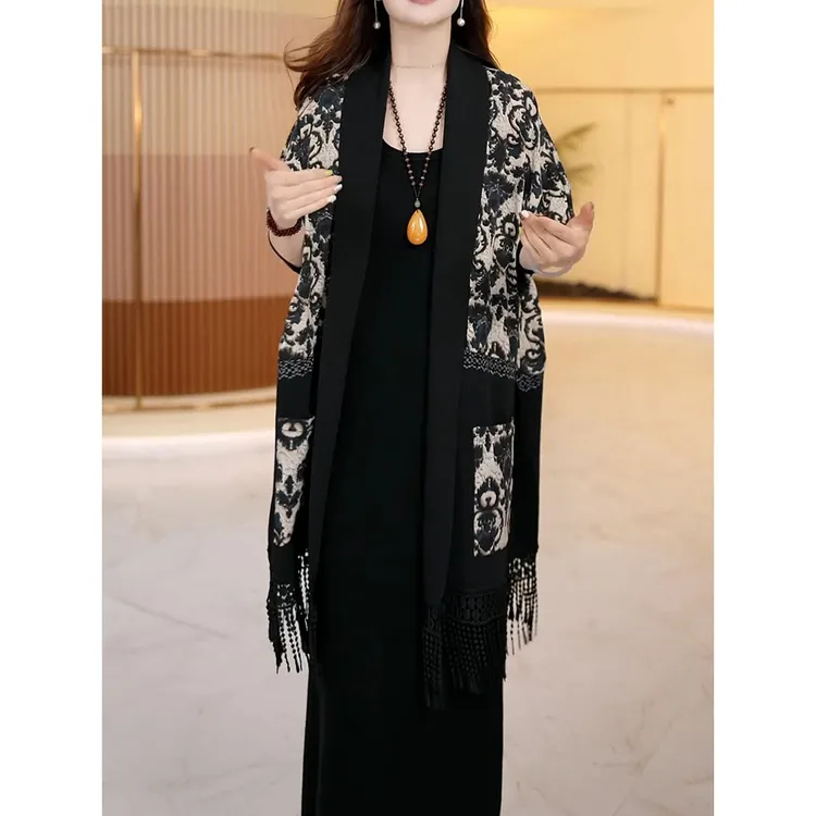 秋冬宽松型休闲风常规薄款女装百搭针织毛衣外套＋背心裙两件套