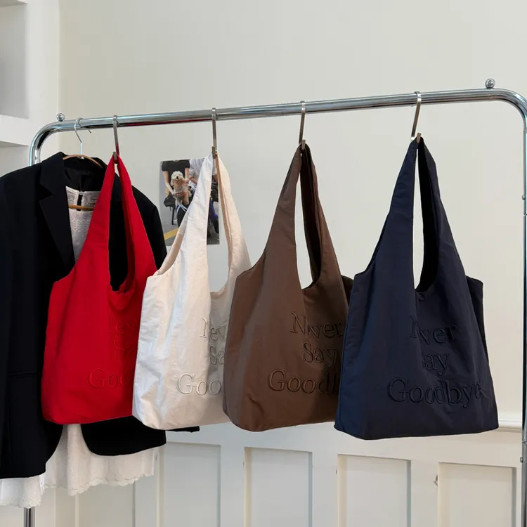 简约字母刺绣托特包女新款大容量轻便尼龙布手提单肩包时尚通勤包