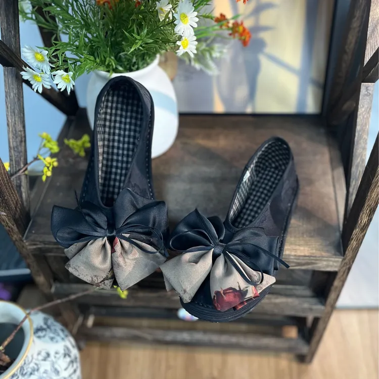  2025秋上新（蝴蝶结）新中式圆头百搭休闲中国风搭扣手工布鞋