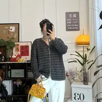 YZJ【线条韵律】早秋舒适大码V领条纹休闲长袖百搭针织衫上衣