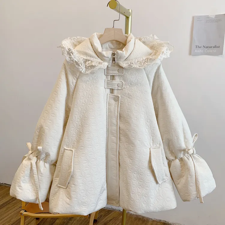 奶芙Y2332-1夹棉菱形纹蝴蝶结蕾丝边连帽棉衣