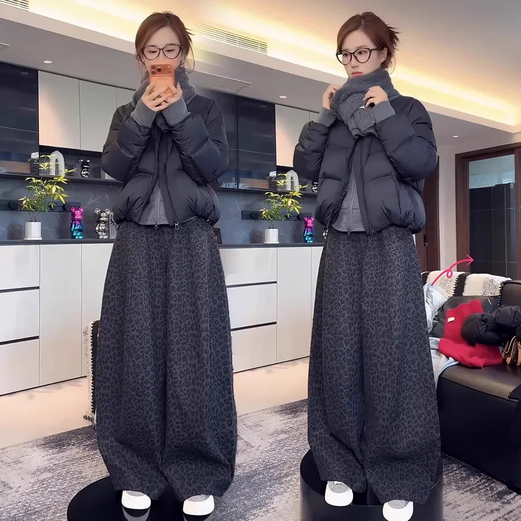 时尚套装女2025冬季新款短款加厚圆领棉衣外套加绒豹纹裤两件套潮