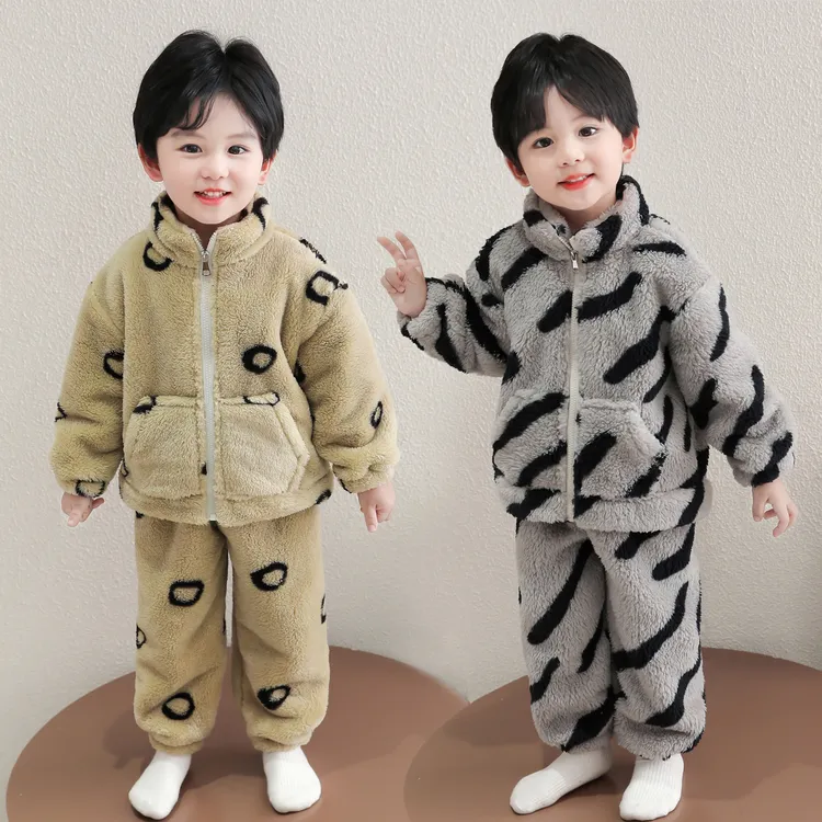 儿童睡衣男孩珊瑚绒秋冬款男宝高领拉链衫套装法兰绒男童家居服冬