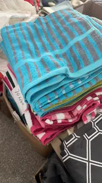 《兵哥外贸》3楼70×140杂款全棉彩条浴巾 发一条 微瑕疵 不挑色