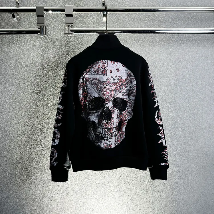 PLIPHPP PLEPN正品PP烫钻骷髅男士秋冬高档修身锁温运动卫衣6622