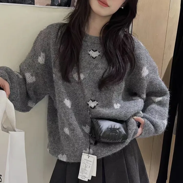 秋冬新款圆领宽松含绵保暖毛衣女时尚百搭打底上衣