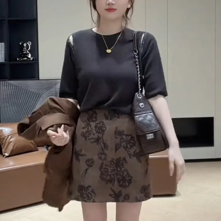 韩系露肩轻熟风针织衫女早秋新款可打底单穿设计感别致时髦上衣潮