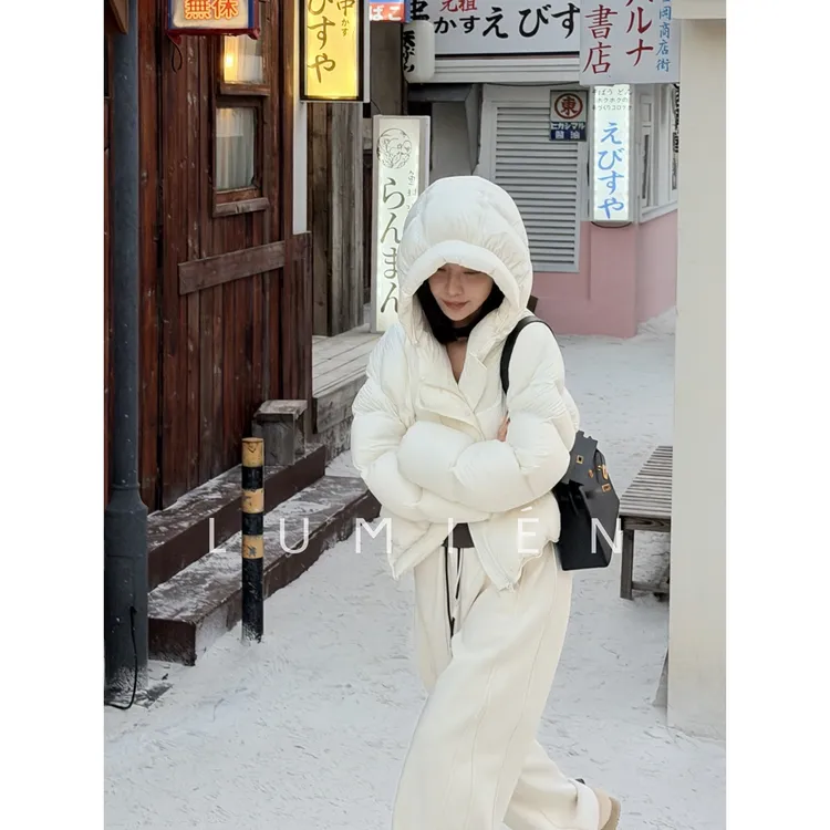 【LUMIEN 新品】“小企鹅”95%绒子白鹅绒保暖羽绒服LX5JWW257