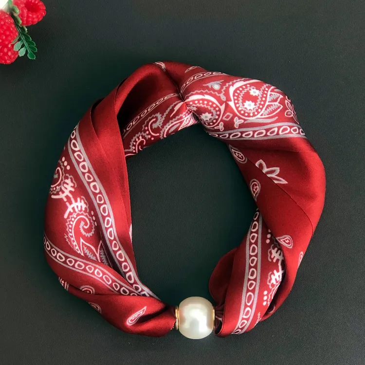 真丝桑蚕丝小丝巾磁吸扣珍珠锁骨链职业装饰领巾春夏女护颈女款