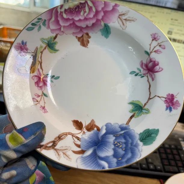 骨瓷八寸汤盘微瑕