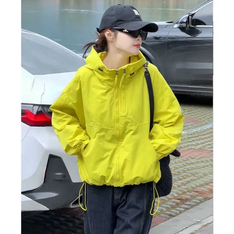 2025春季新款双拉链连帽冲锋衣短外套女装设计感宽松休闲夹克上衣
