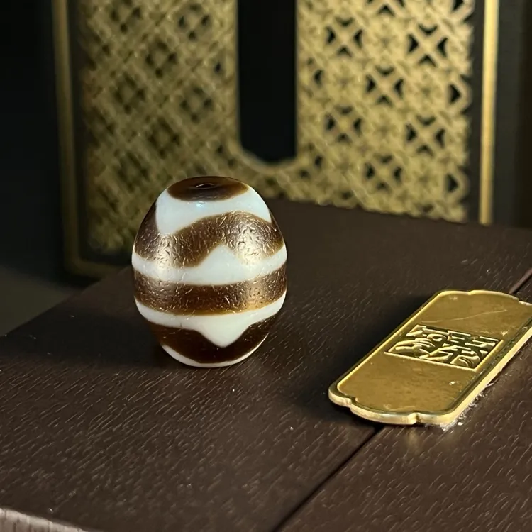 台湾工艺小卢藏式仿古21*18mm黑白手工双牙达洛玛瑙颈饰