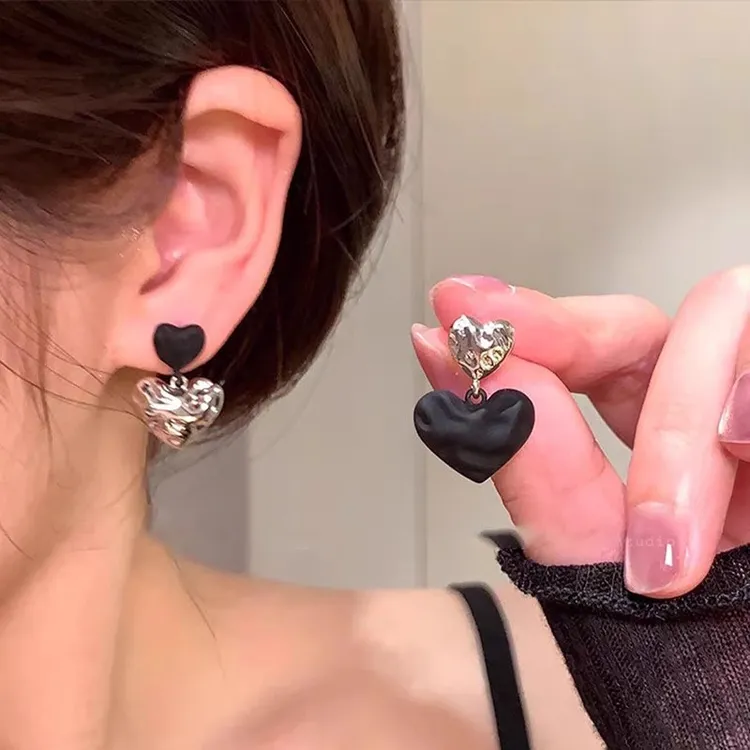不对称褶皱爱心耳钉个性创意设计耳环时尚百搭耳饰小众高级感5339