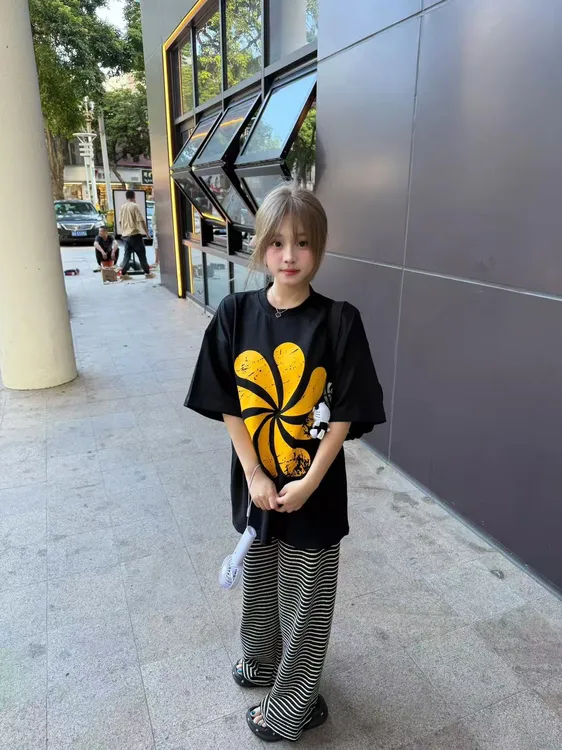 2025夏季新款美式简约印花宽松短袖t恤高腰显瘦条纹休闲裤两件套