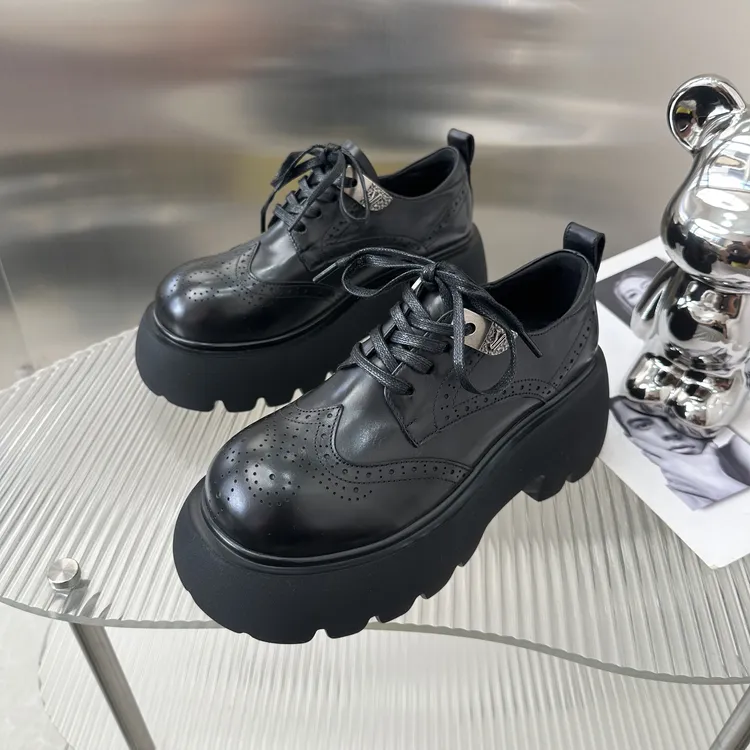 胎牛皮大头布洛克单鞋女春秋新款欧货松糕厚底乐福鞋英伦风小皮鞋