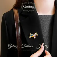 铜合金合成锆石胸针 0988彩色小马镂空胸针女高级感轻奢小众饰品