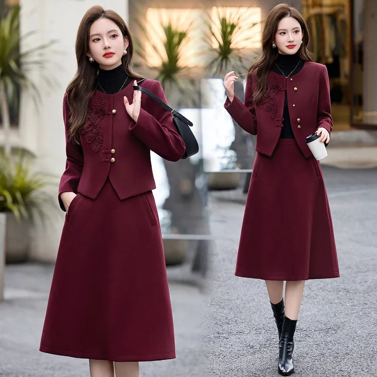 时尚套装毛呢套装春秋新中式时尚显瘦修身红色套装洋气长袖加厚