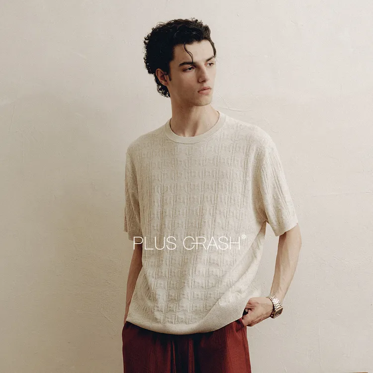 PLUS CRASH夏季简约时尚百搭字母肌理高智老钱风松弛慵懒风男装