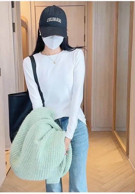 韩版轻奢风圆领长袖T恤打底衫女秋冬新款别致简约修身显瘦BM上衣