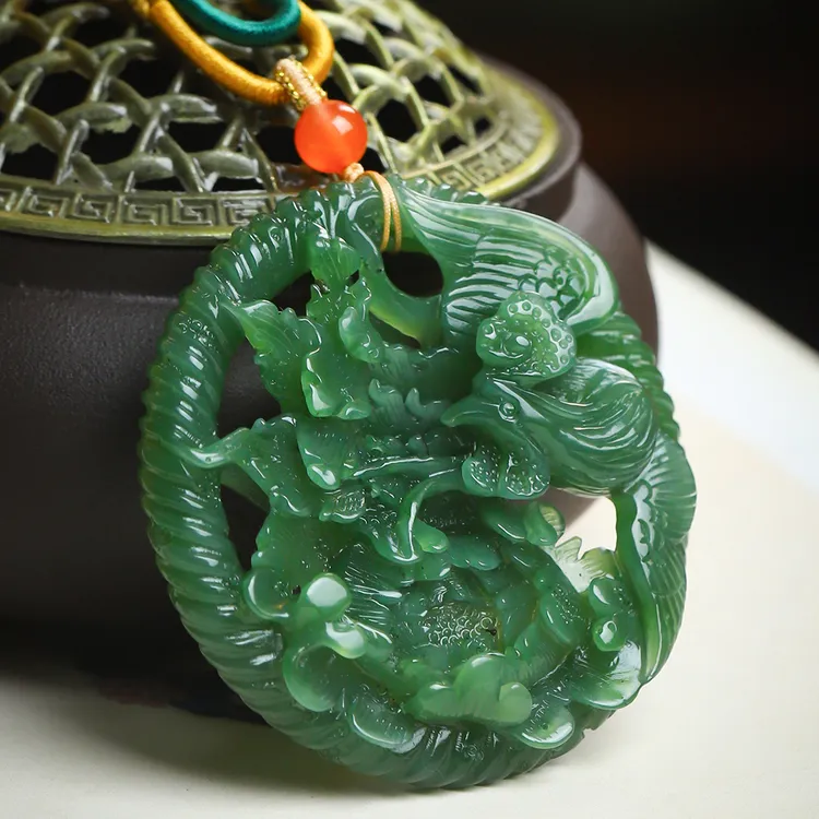 【孤品收藏】天然和田玉碧玉菠菜绿鸳鸯牡丹玉佩大吊坠雕刻