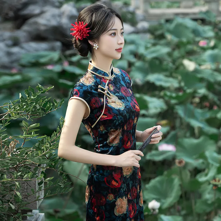 绝美新中式旗袍2025新款夏季日常可穿上海妈妈复古改良国风连衣裙