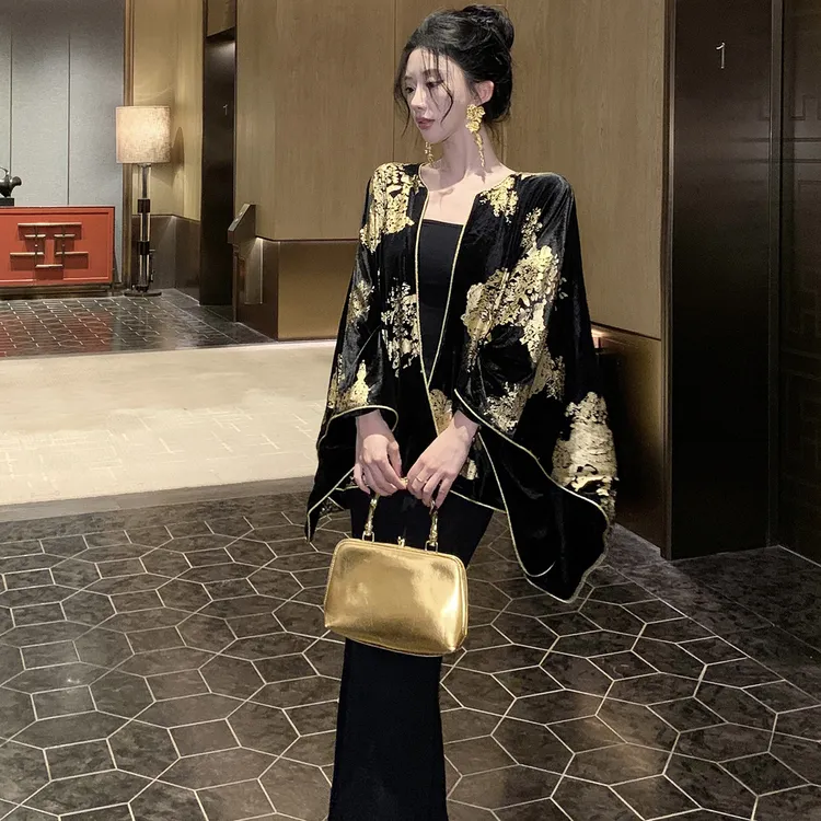 1701新中式新国风禅意复古高级感正反两穿丝绒斗篷披肩外套老钱风