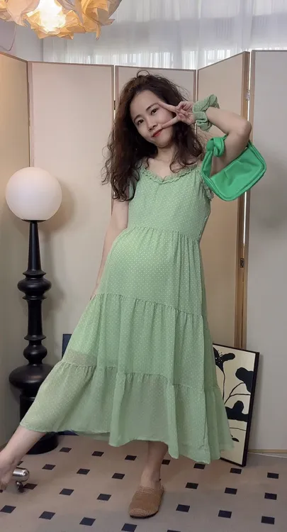 梨形身材穿的孕妇装夏季轻薄透气内搭外穿吊带中长款连衣裙