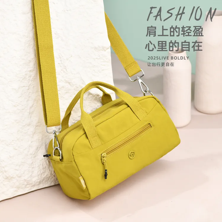 单肩斜挎包包女休闲大容量牛津布女士包2025新款多层帆布手提背包