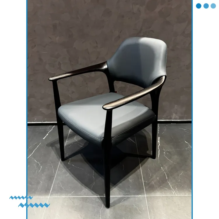 创意轻奢实木真皮椅子茶台设计师主人位扶手靠背椅新中式简约餐椅