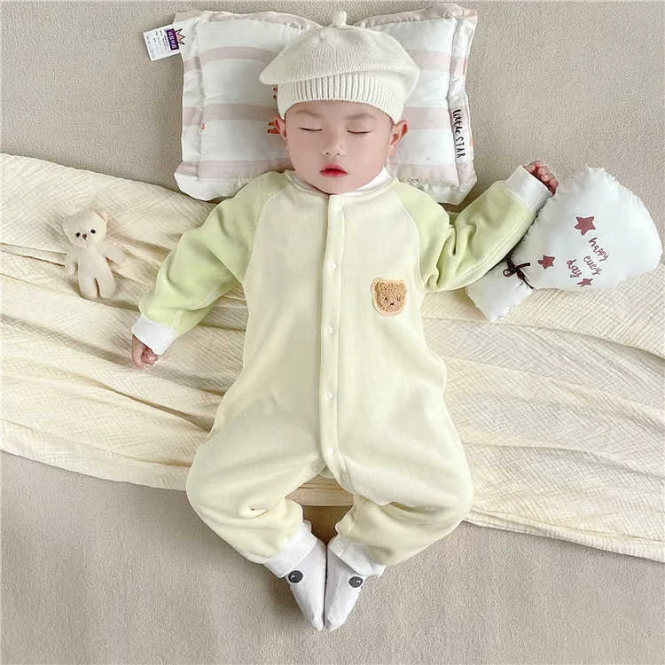 婴儿衣服秋冬季连体衣加绒加厚外出服新生儿保暖睡衣冬装宝宝哈衣