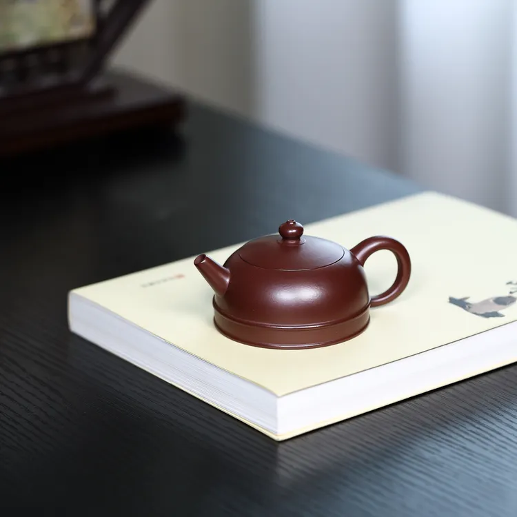 宜兴正品紫砂壶工夫茶小容量茶壶卡盖线圆半月壶紫朱泥小品壶100C