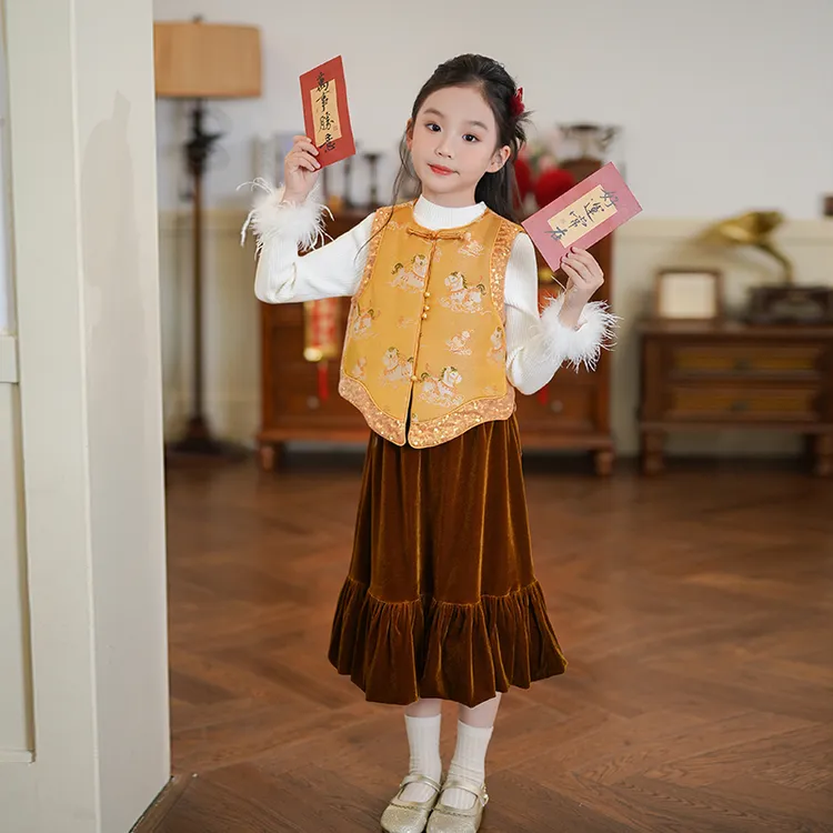 80921拜年服汉服女童套装2025冬季新款儿童唐装新中式周岁礼服