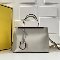 99新 FENDI/芬迪 思斯专属 芬迪米橘色斜挎包 LM2996