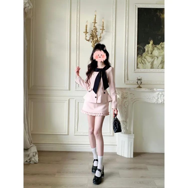  海德堡手书 富家千金风粉色呢子外套半裙法式套装女