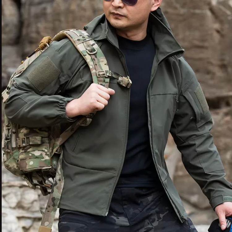 【砺兵户外】毒牙软壳冲锋衣早秋户外防泼水夹克多口袋耐磨战术外套
